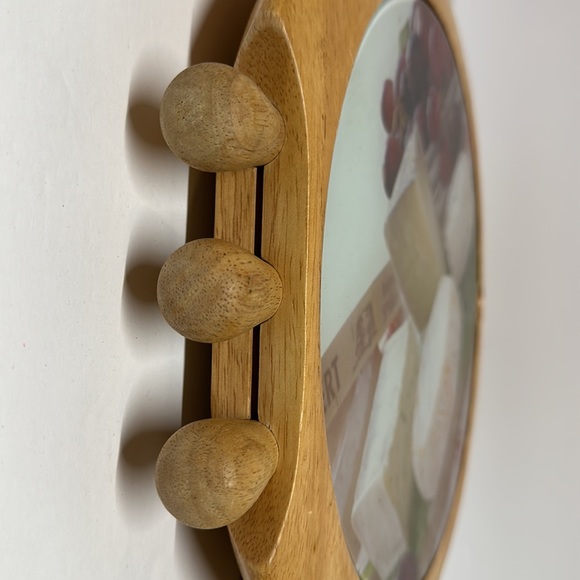 Easy life cheese board with beautiful glass board and 3 tool set - Picture 4 of 12